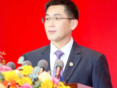 张春新重返酒业携手地产大佬,沛华集团区域酒企能否迎来新飞跃?